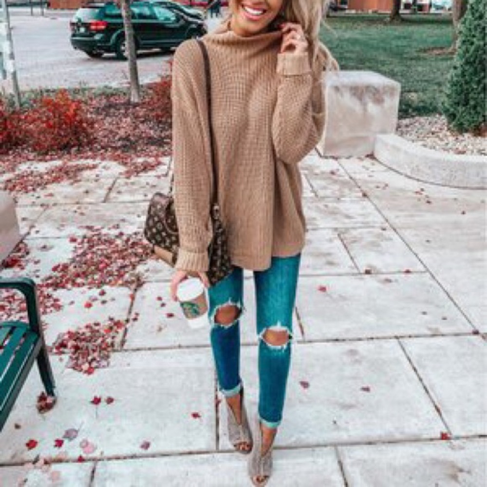 New American Eagle sweater